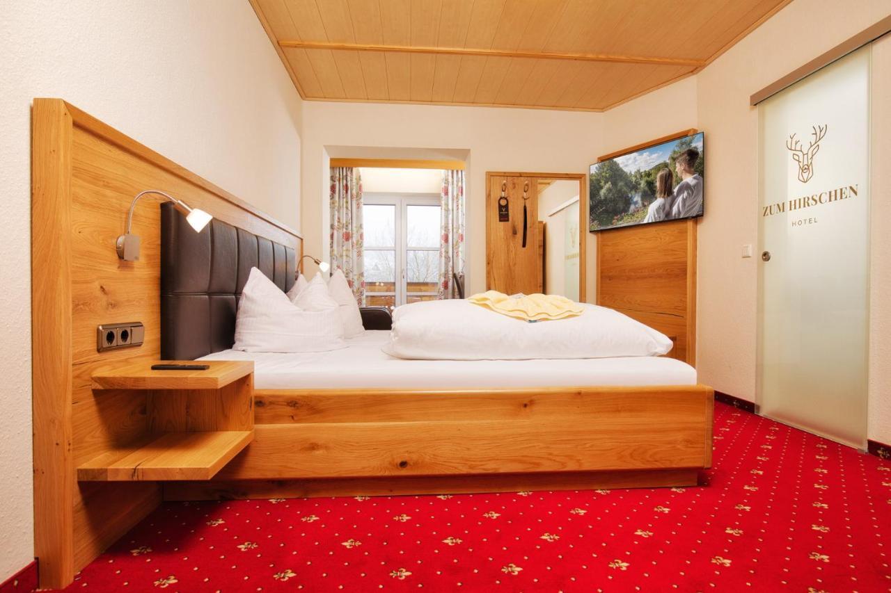 Hotel Zum Hirschen Lam Bagian luar foto