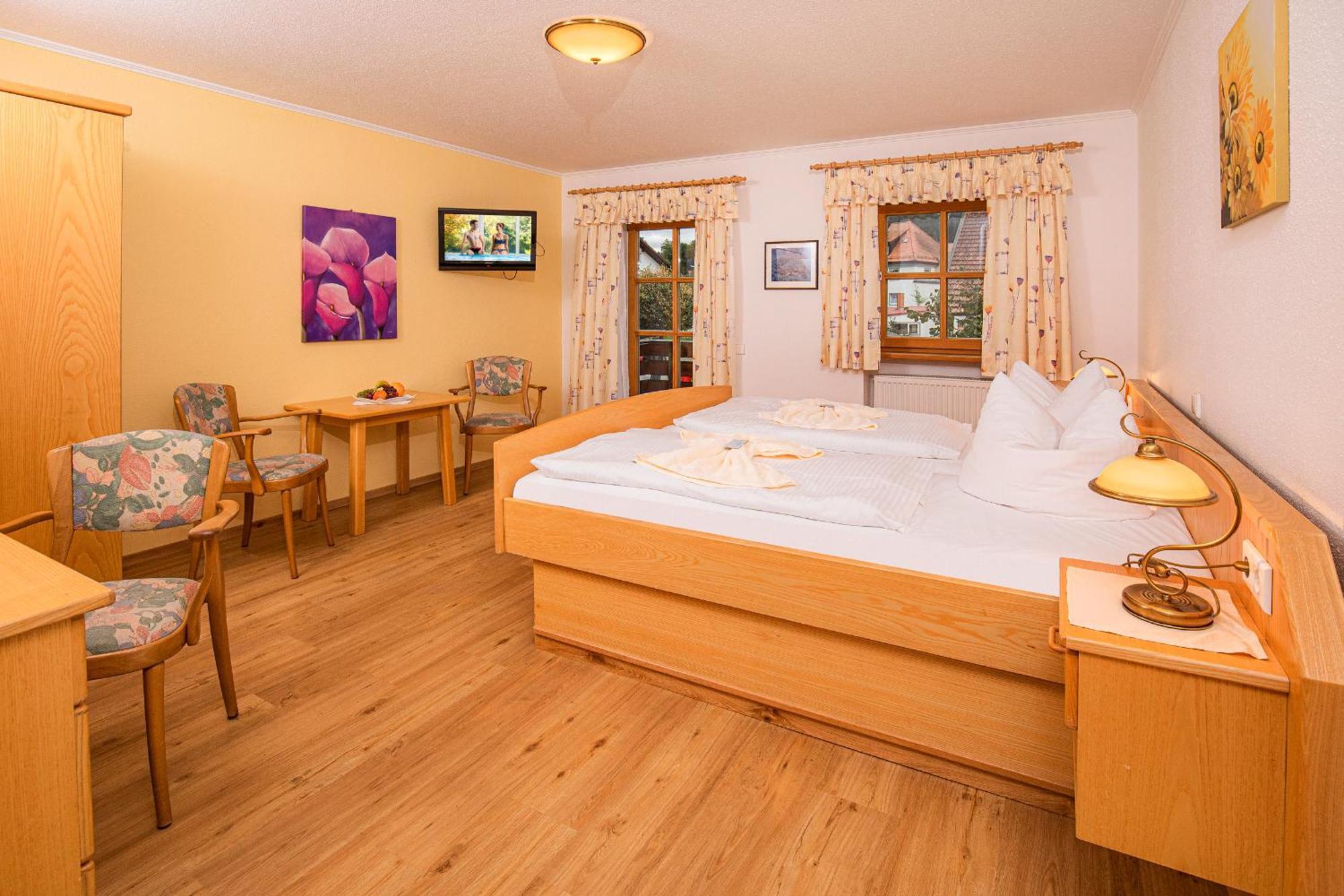 Hotel Zum Hirschen Lam Ruang foto
