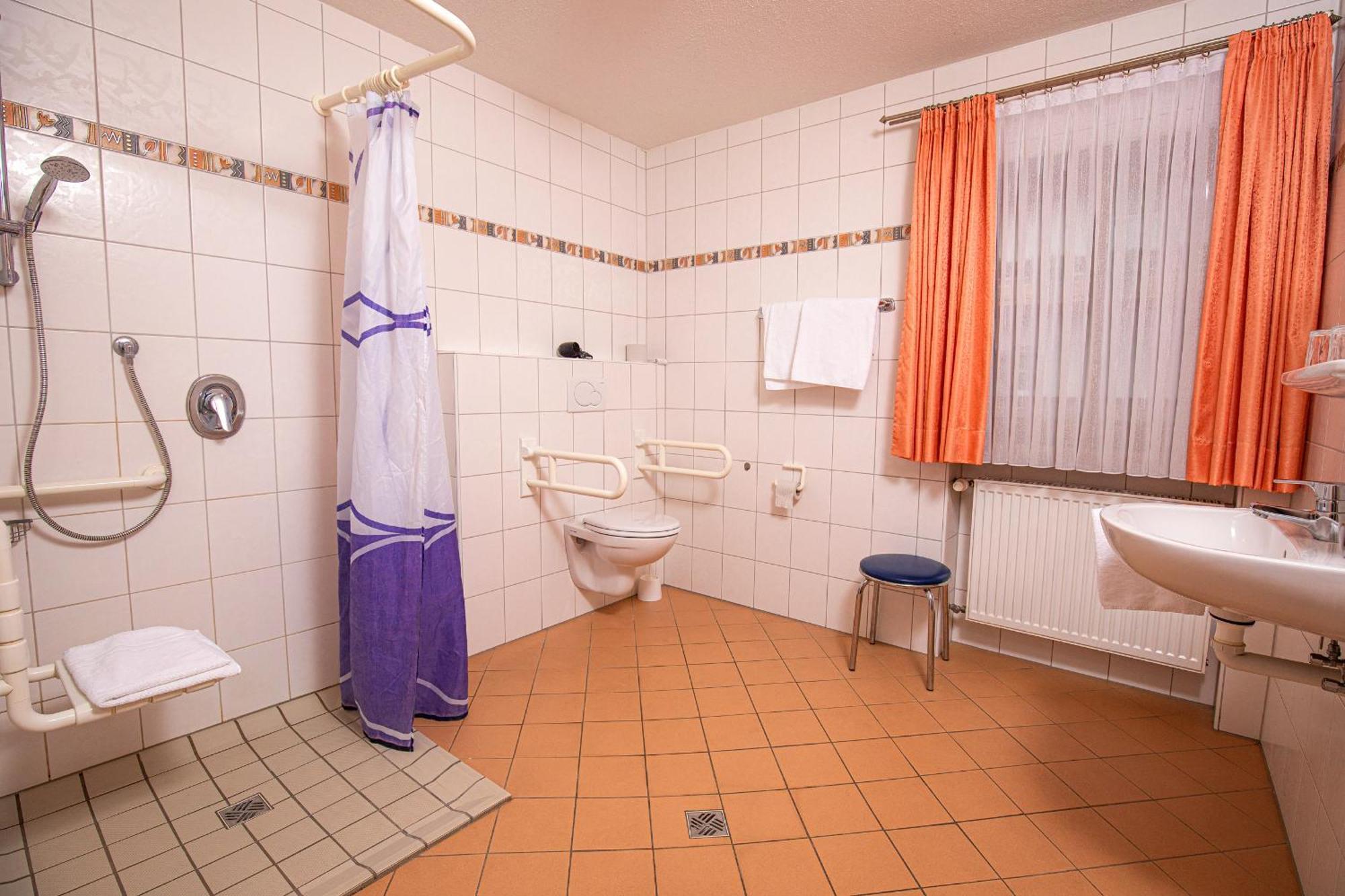 Hotel Zum Hirschen Lam Ruang foto